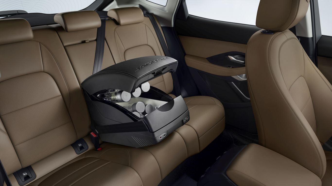 Central Armrest Cooler/Warmer 6