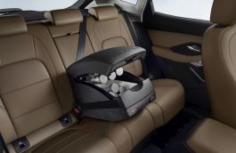 Central Armrest Cooler/Warmer 9